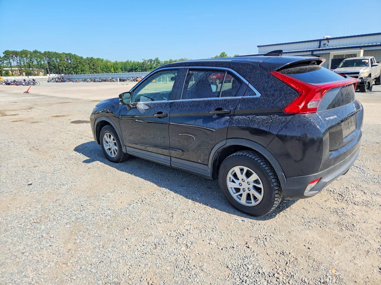 2019 Mitsubishi Eclipse Cross Es - Фото 2