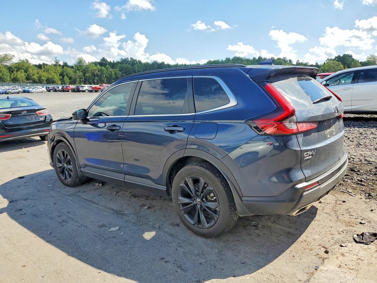2023 Honda Cr-V Sport Touring - Image 2