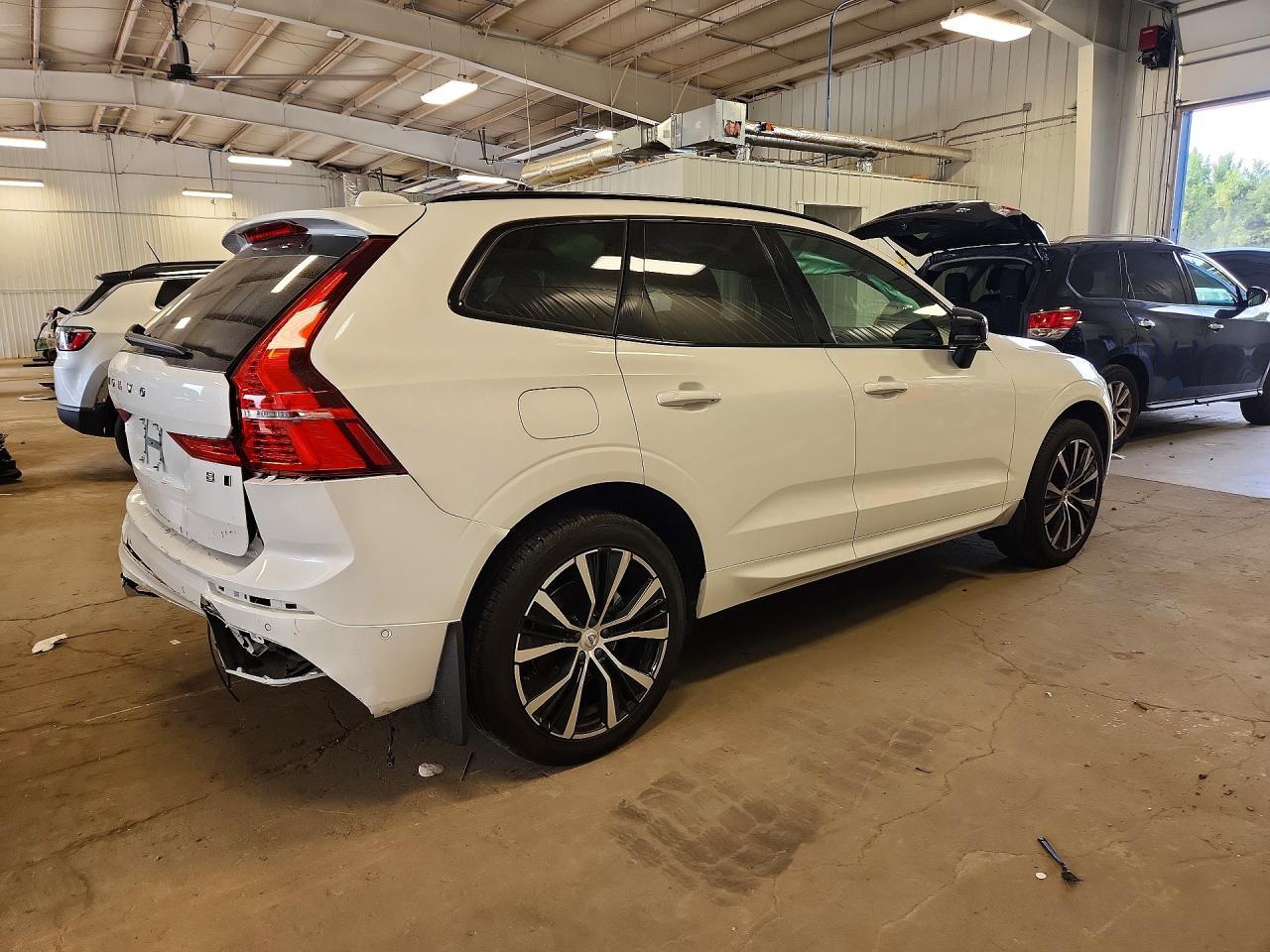 2024 Volvo Xc60 Ultimate - Фото 3