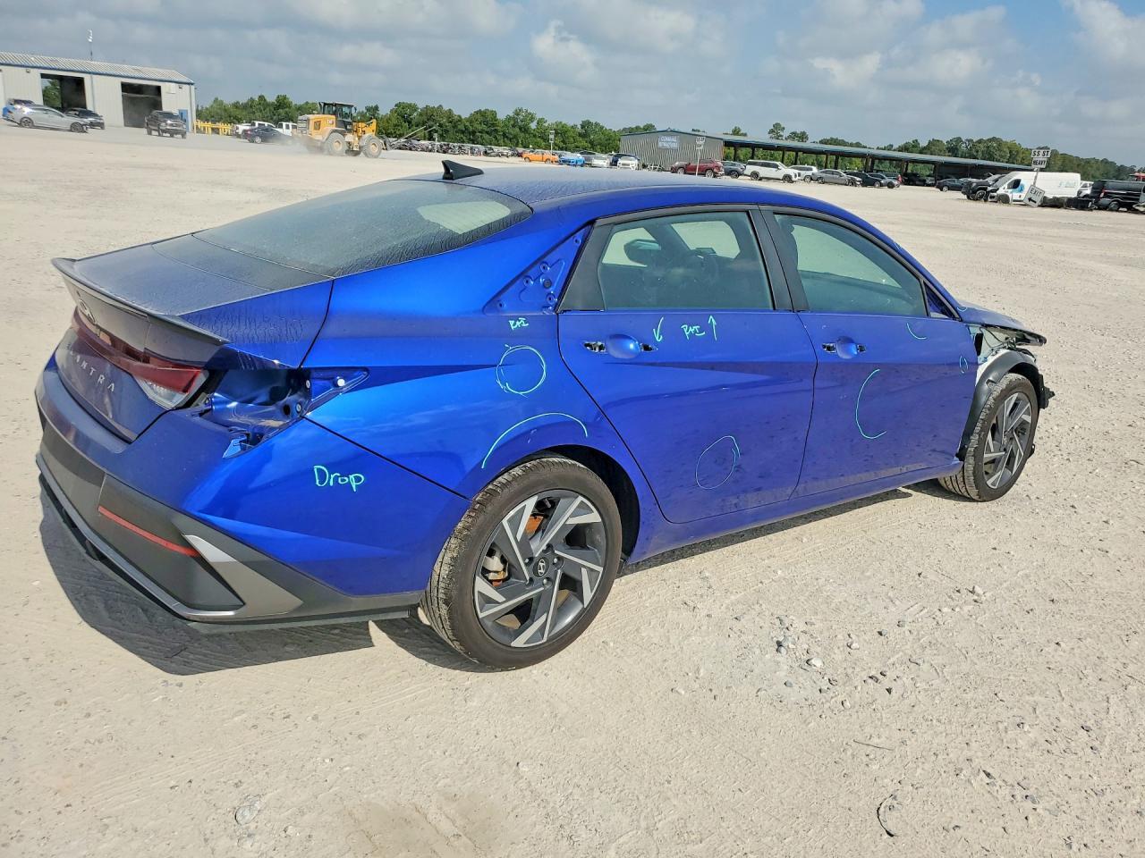 2025 Hyundai Elantra Sel Sport - Image 3