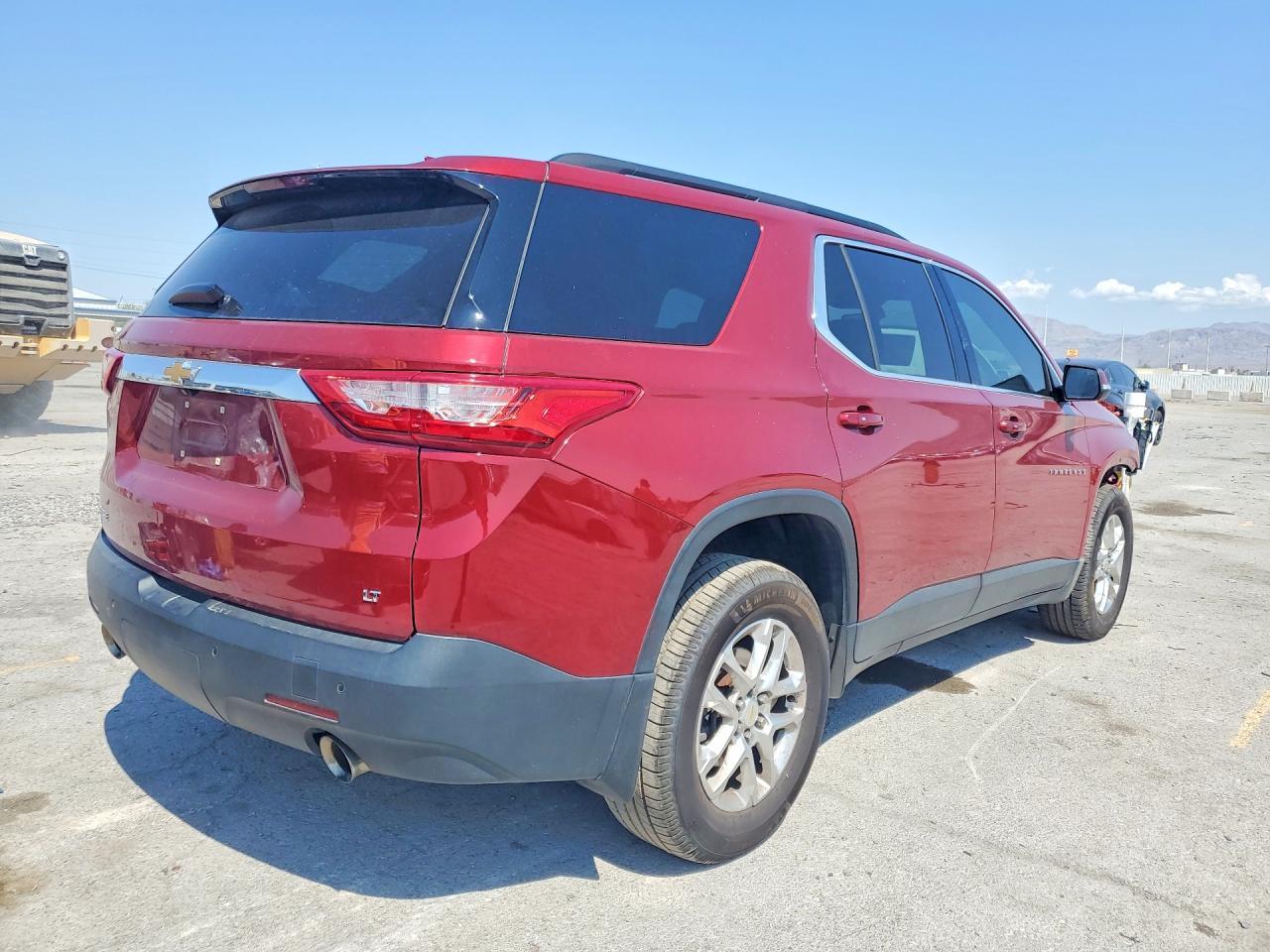 2021 Chevrolet Traverse Lt - Фото 3