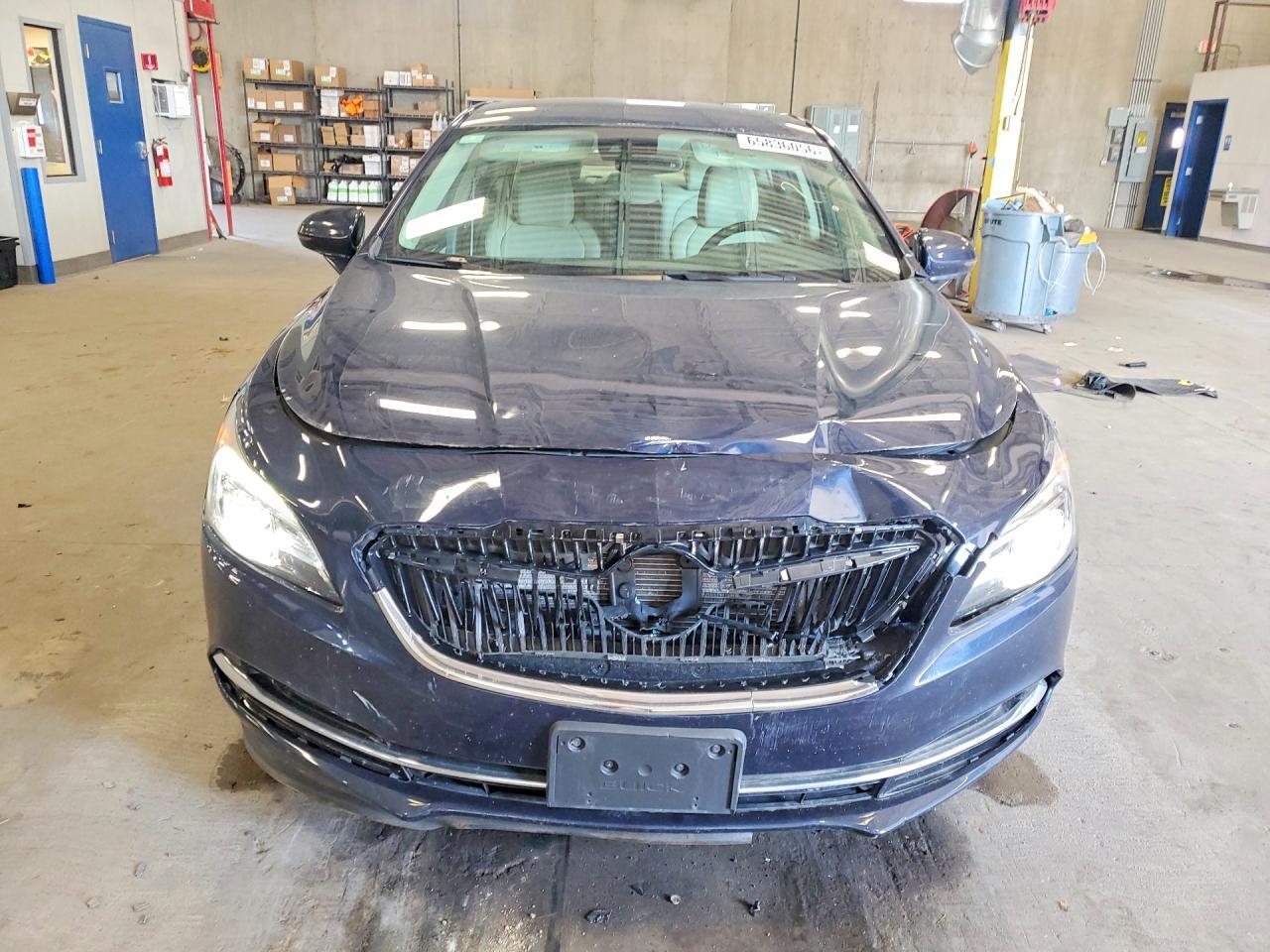 2017 Buick Lacrosse Premium - Image 5