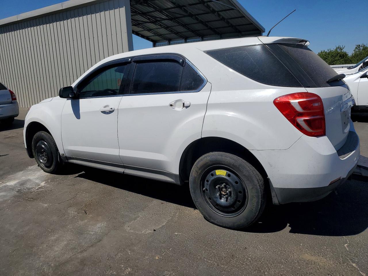 2016 Chevrolet Equinox Ls - Фото 2