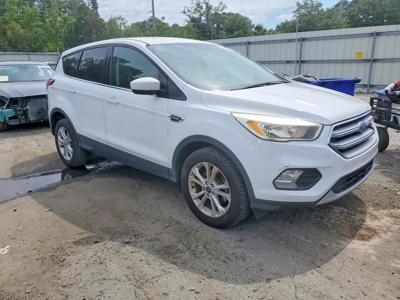 2017 Ford Escape Se - Image 4