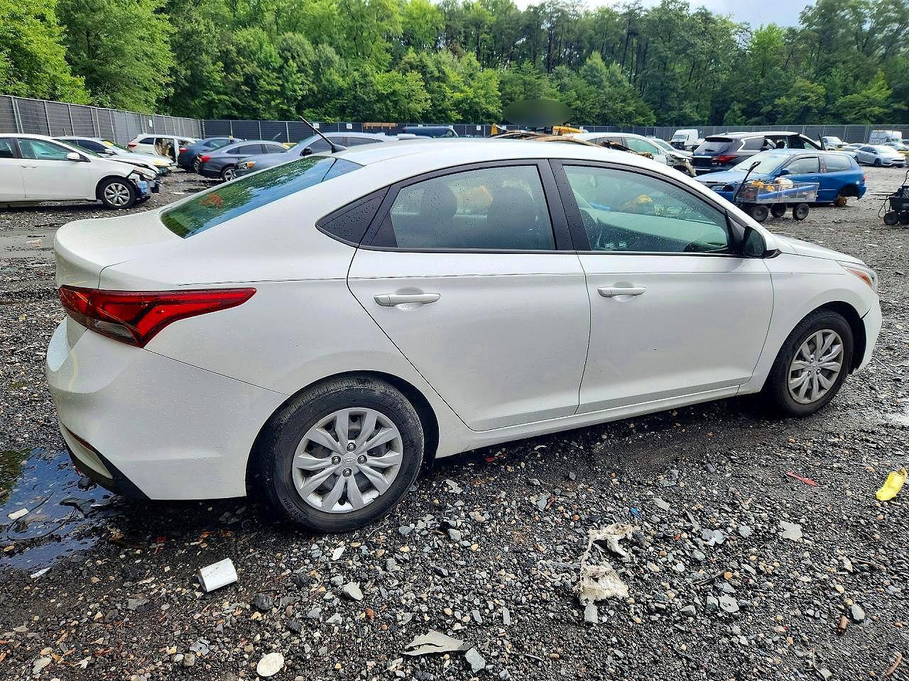 2019 Hyundai Accent Se - Фото 3
