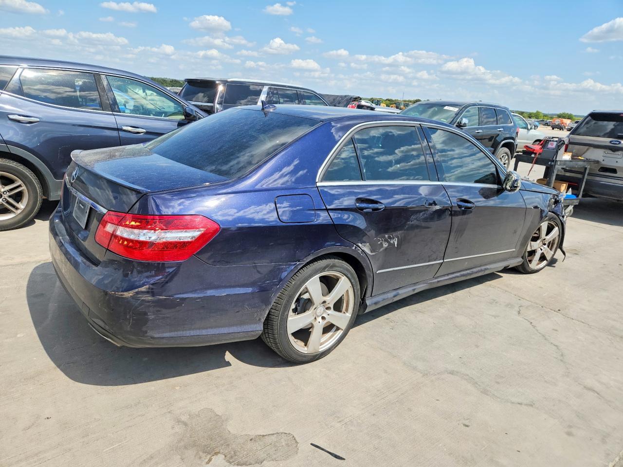2010 Mercedes-Benz E 350 - Фото 3