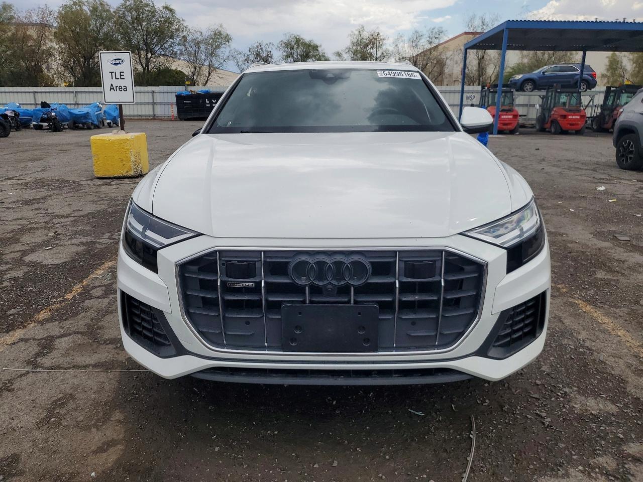 2019 Audi Q8 Premium Plus - Image 5