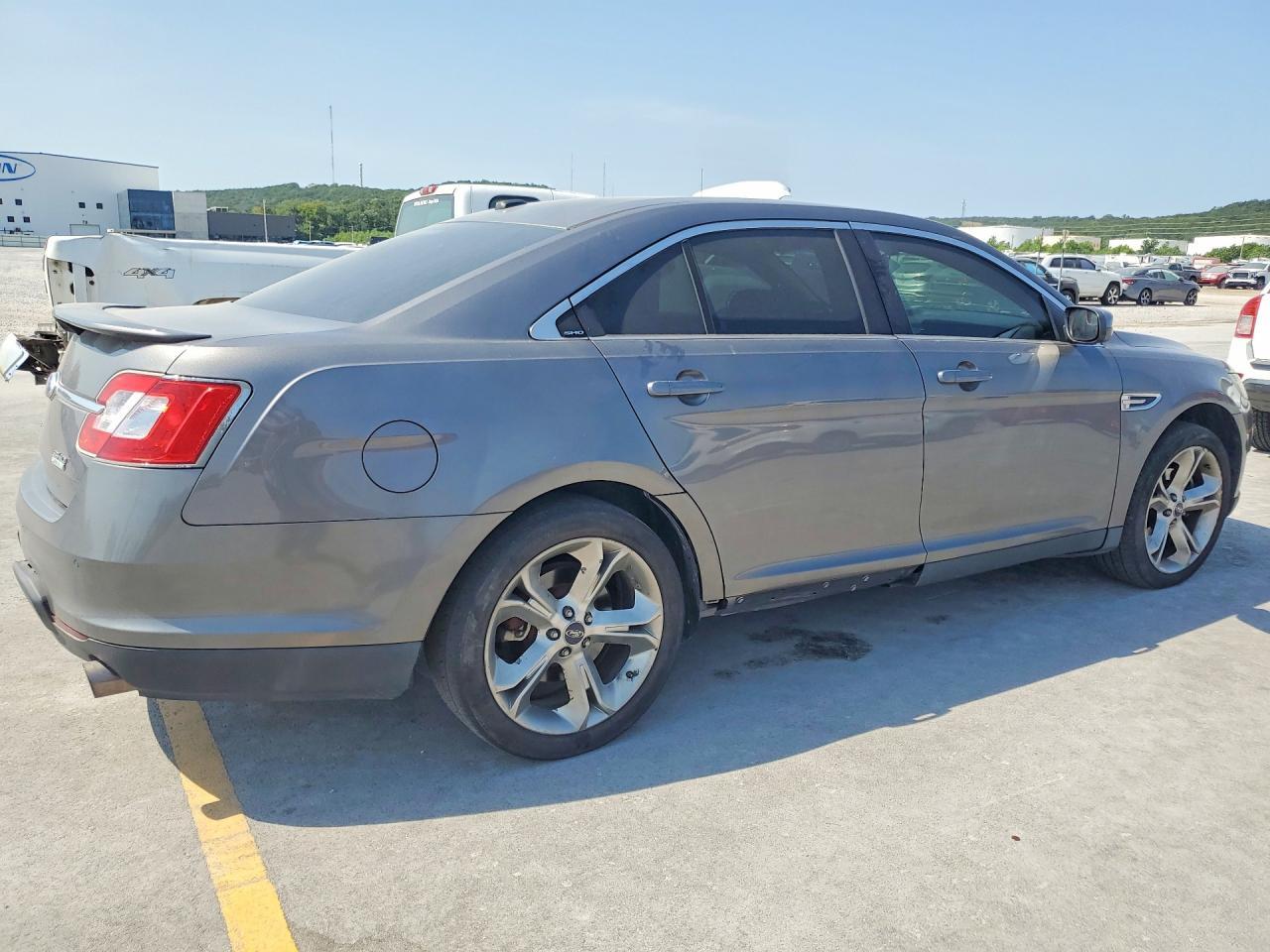 2012 Ford Taurus Sho - Image 3