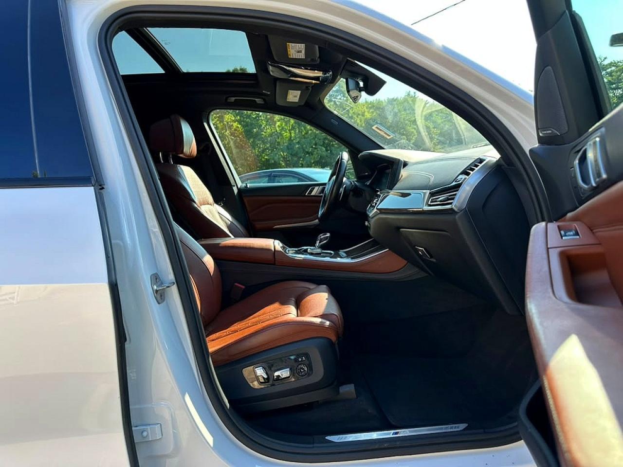 2019 BMW X5 xDrive50I - Image 7