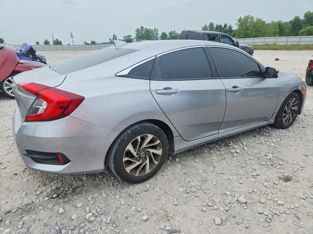 2017 Honda Civic - Фото 3