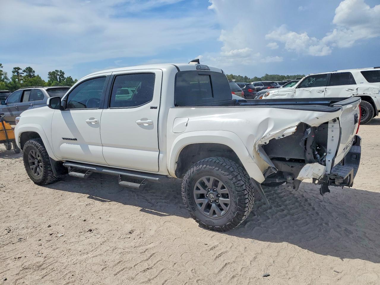 2023 Toyota Tacoma Sr5 V6 - Image 2