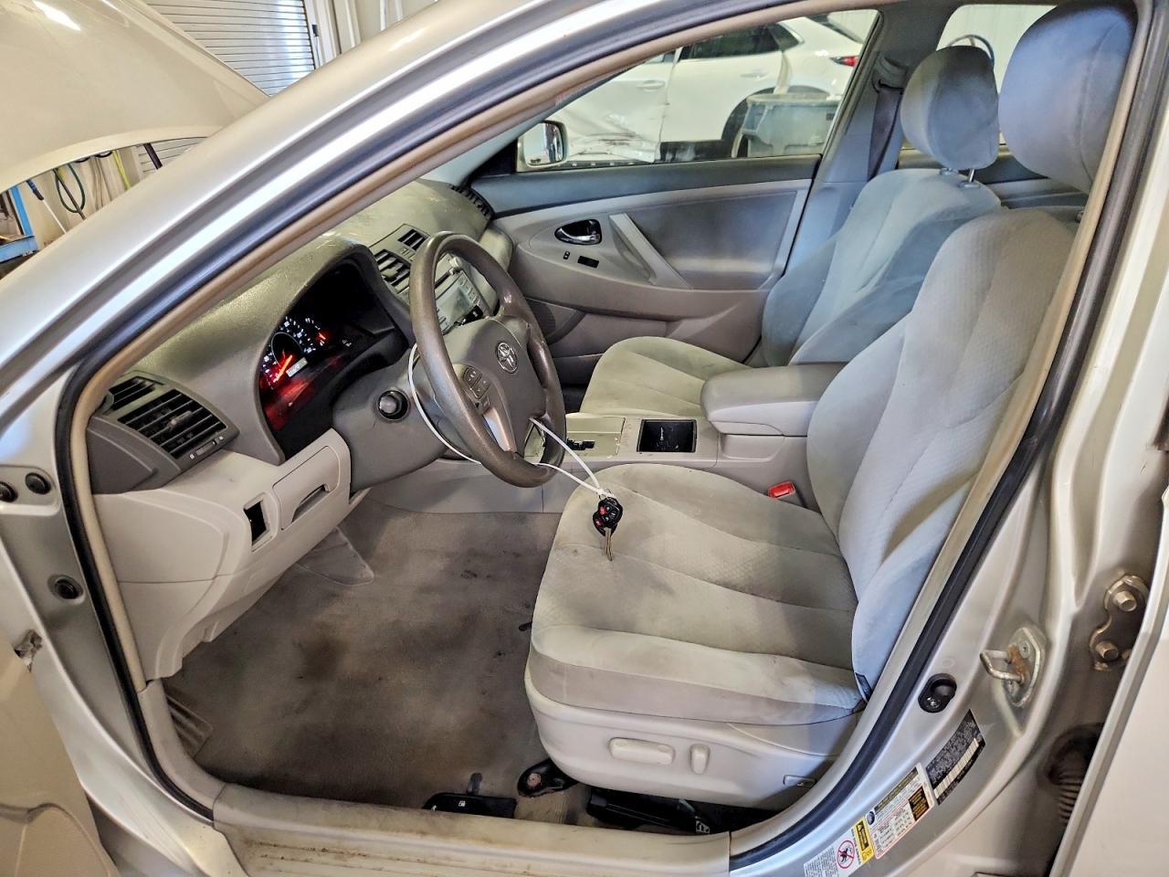 2009 Toyota Camry Le - Фото 7