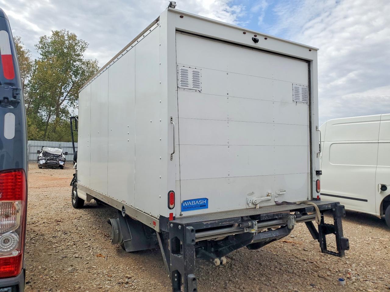 2023 Chevrolet Express Box Truck - Image 2