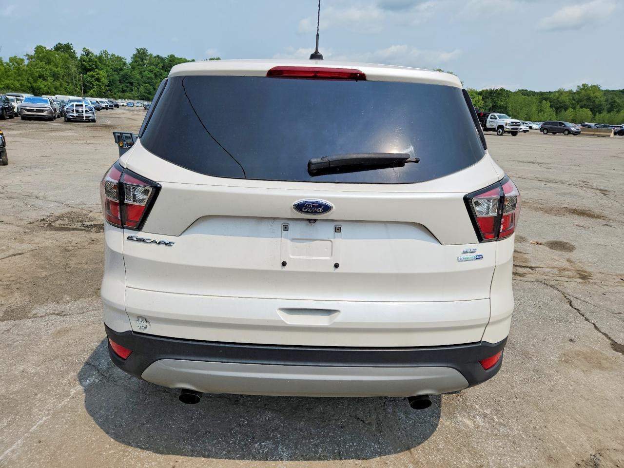 2017 Ford Escape Se - Фото 6