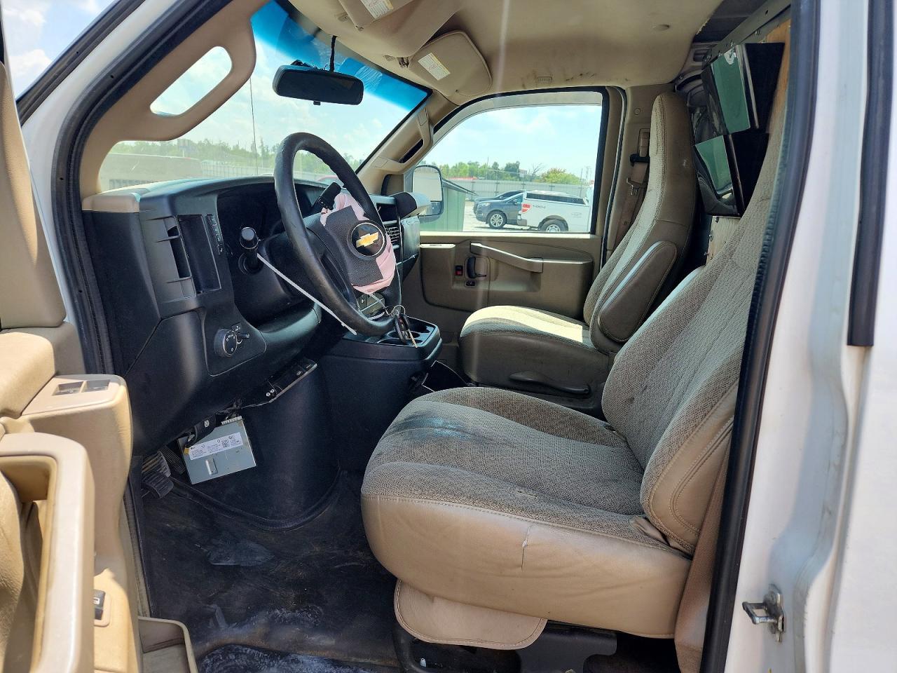 2020 Chevrolet Express G2500 - Фото 7