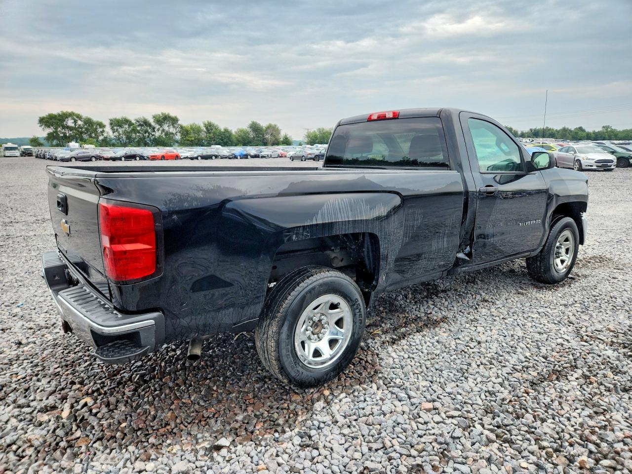 2017 Chevrolet Silverado C1500 - Фото 3