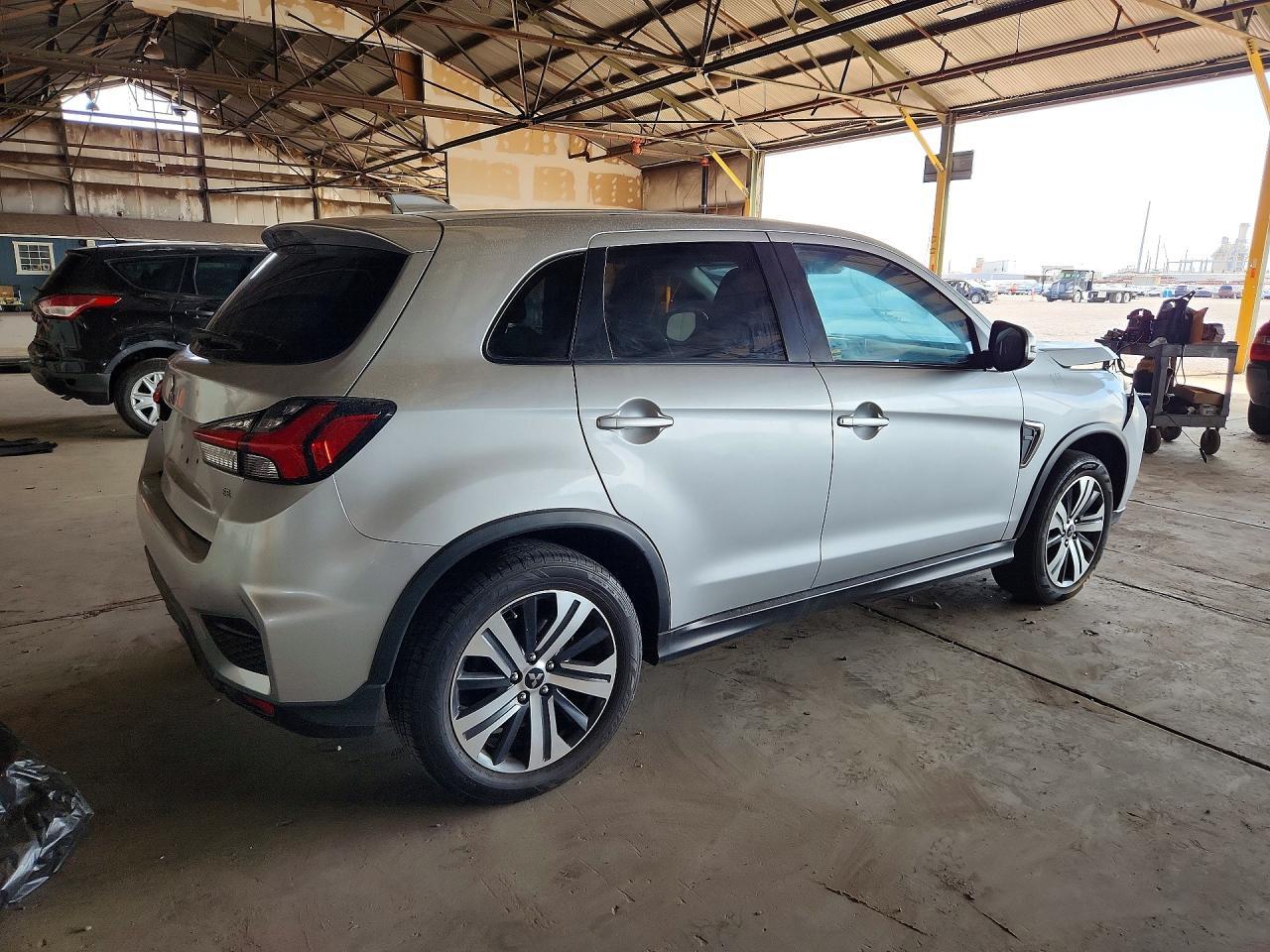 2020 Mitsubishi Outlander Sport Es - Image 3