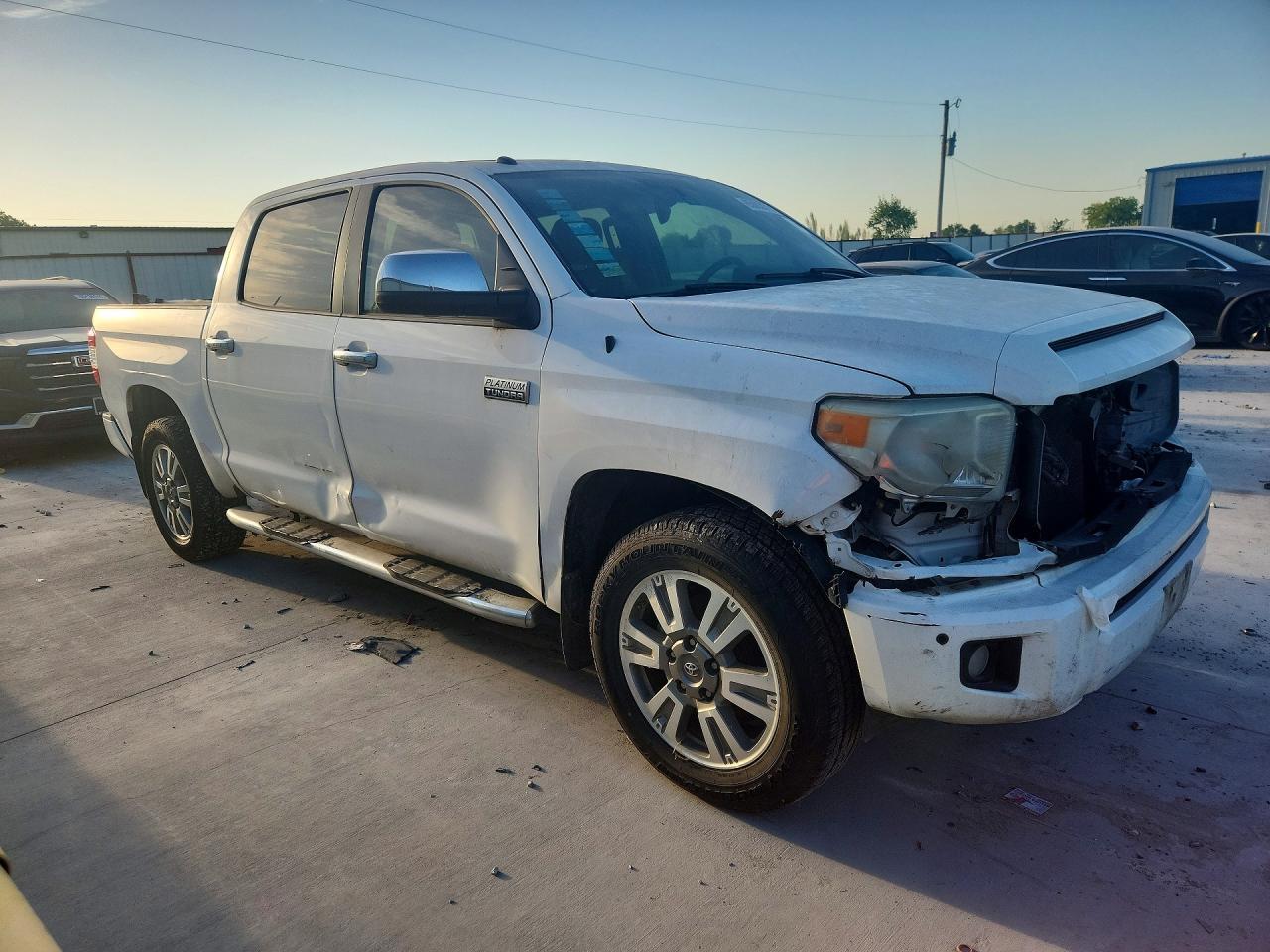 2015 Toyota Tundra Platinum - Image 4