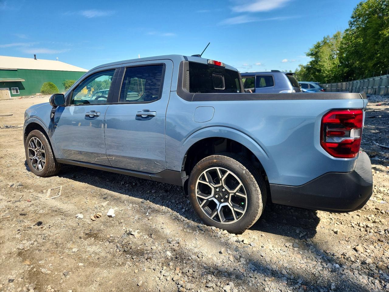 2025 Ford Maverick Lariat - Image 2