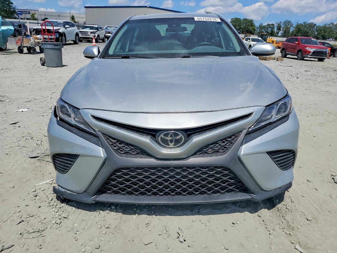 2018 Toyota Camry Se - Фото 5