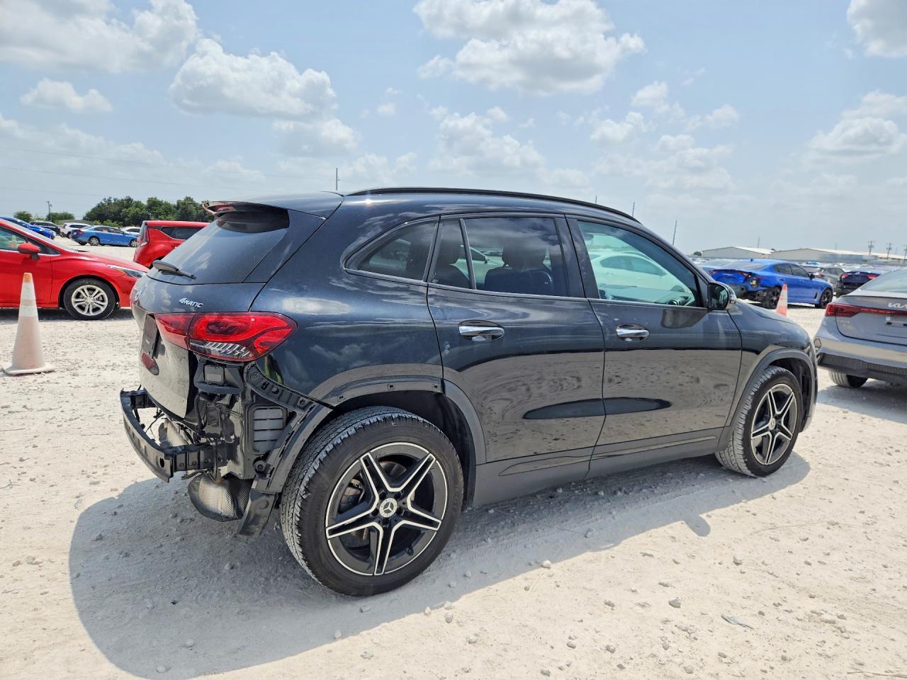 2023 Mercedes-Benz Gla 250 4Matic - Фото 3