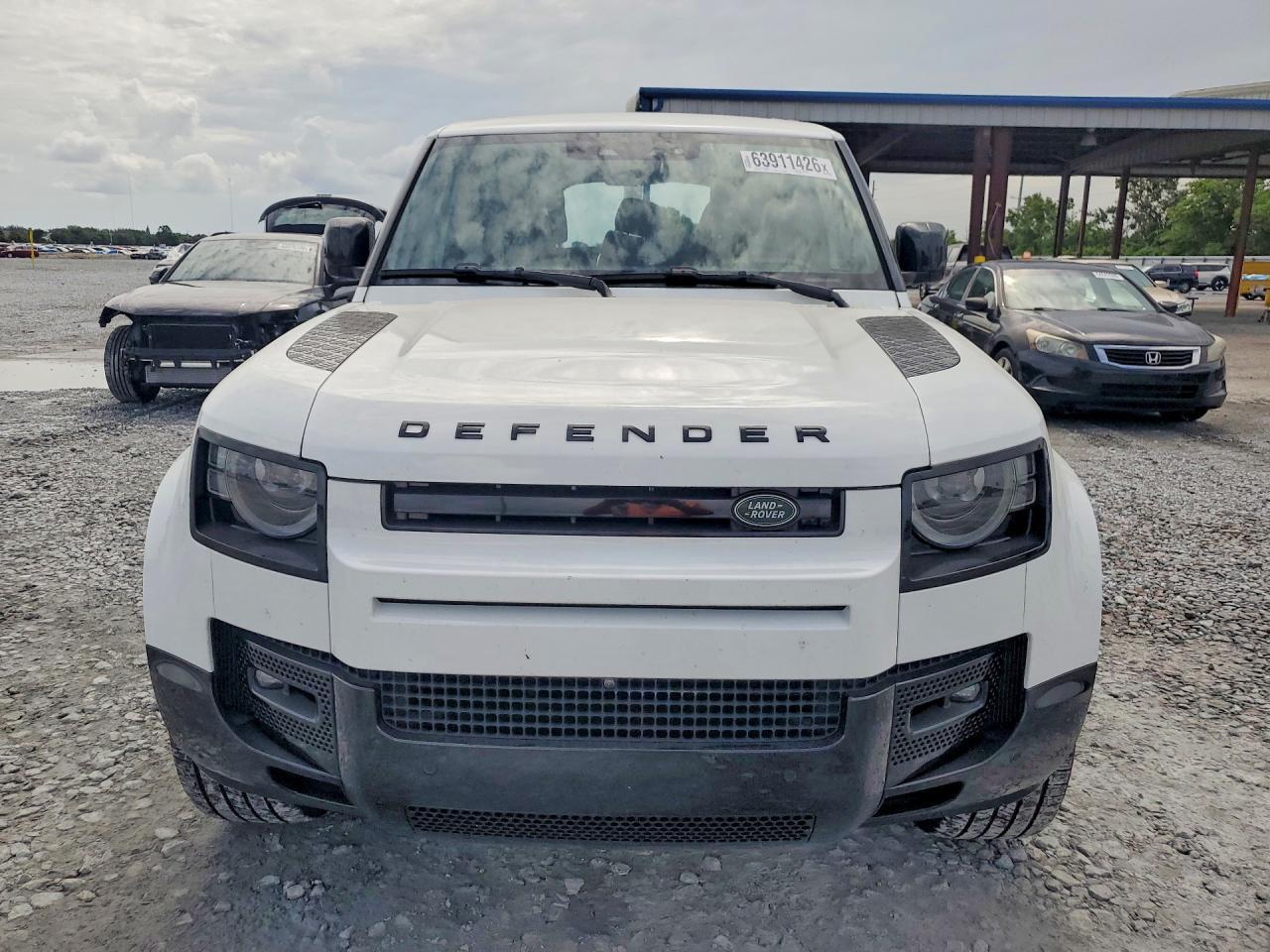 2025 Land Rover Defender 110 X-Dynamic Se - Image 5