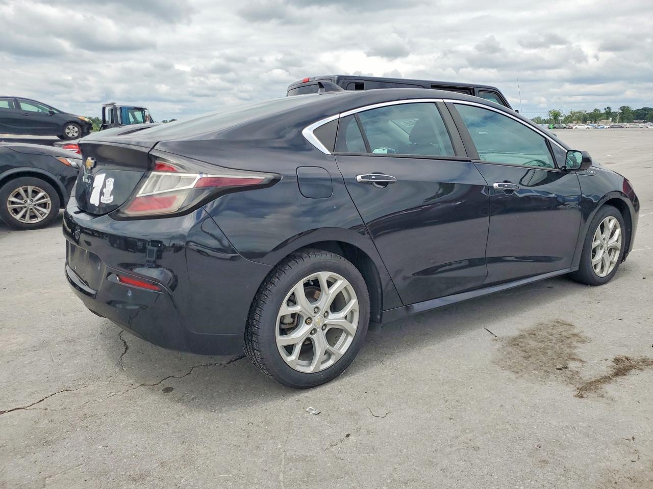 2017 Chevrolet Volt Premier - Фото 3