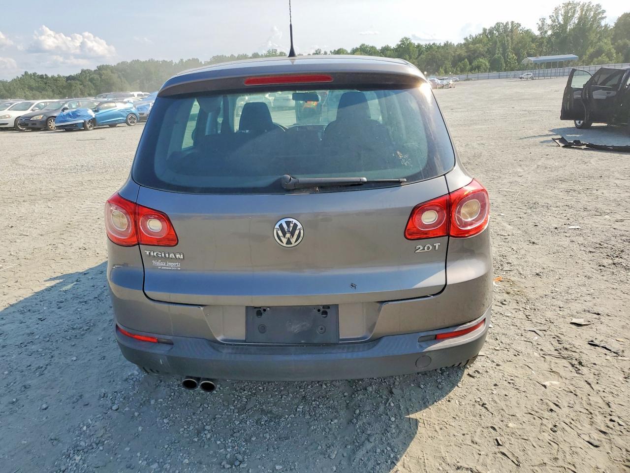 2010 Volkswagen Tiguan S - Фото 6