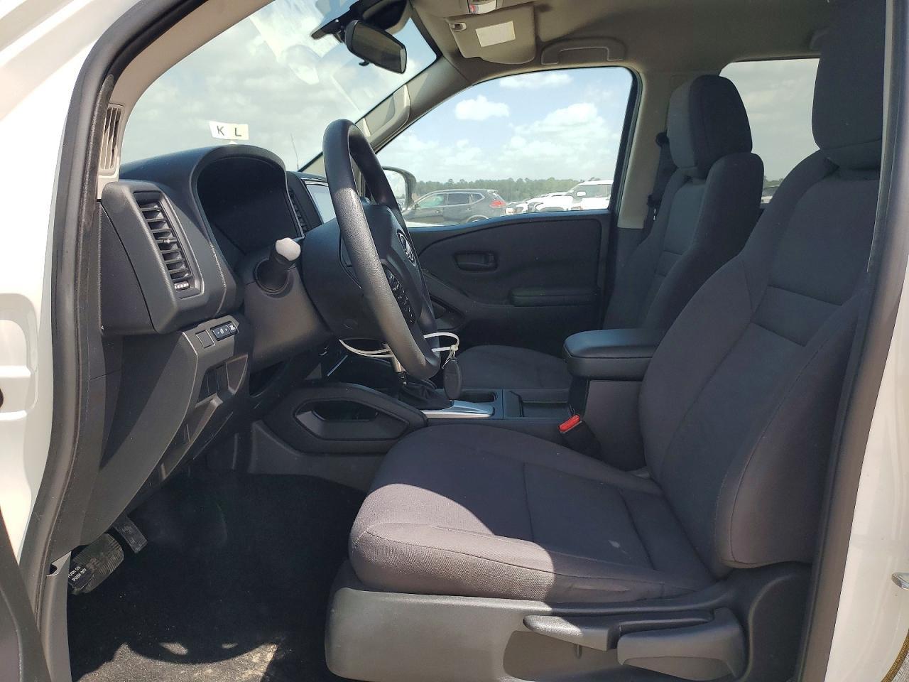 2024 Nissan Frontier S - Image 7