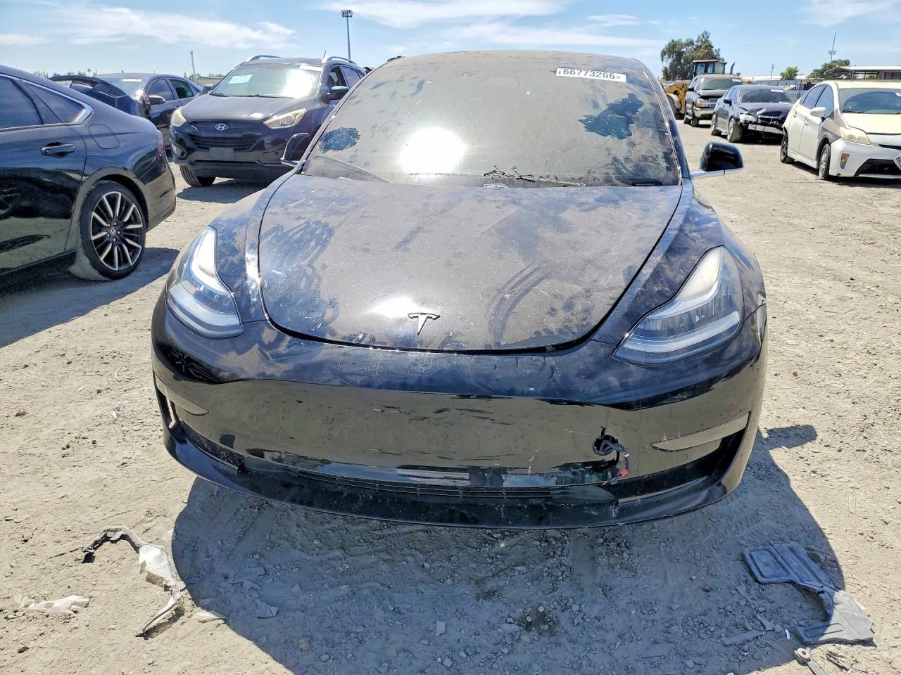 2020 Tesla Model 3 - Фото 5