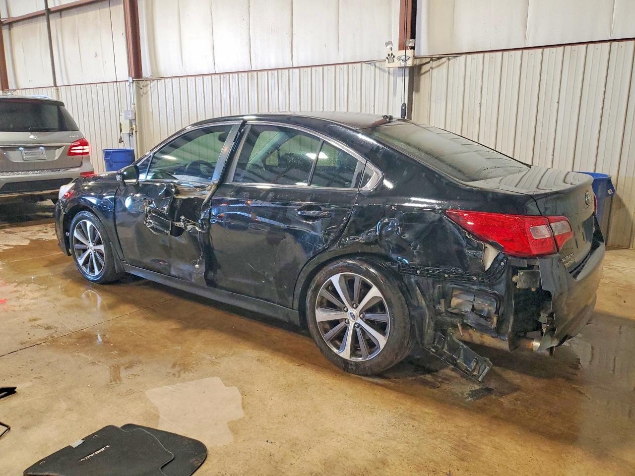 2015 Subaru Legacy 2.5I Limited - Фото 2