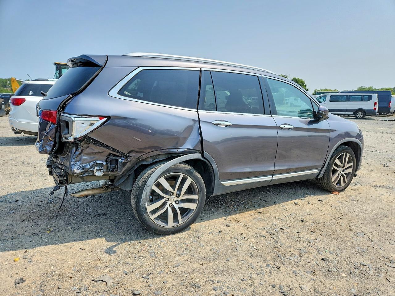 2017 Honda Pilot Touring - Фото 3