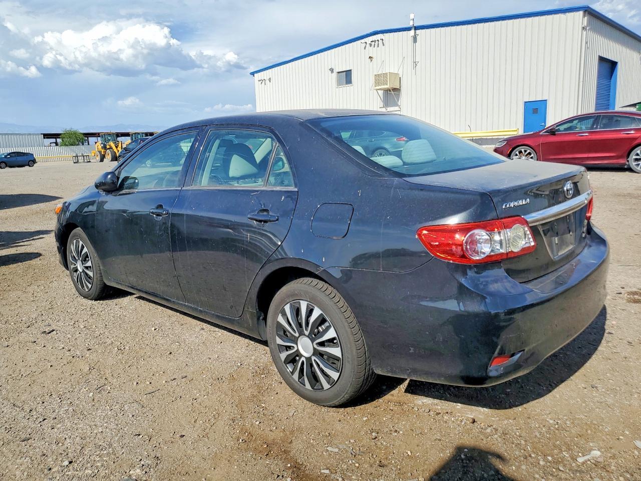 2013 Toyota Corolla L - Фото 2