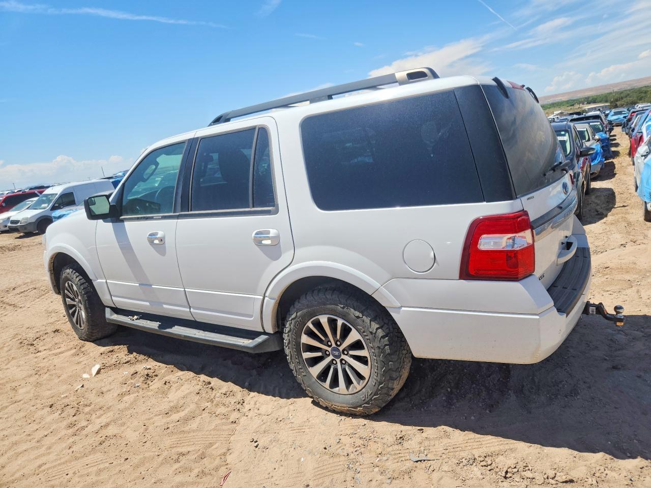 2017 Ford Expedition Xlt - Фото 2