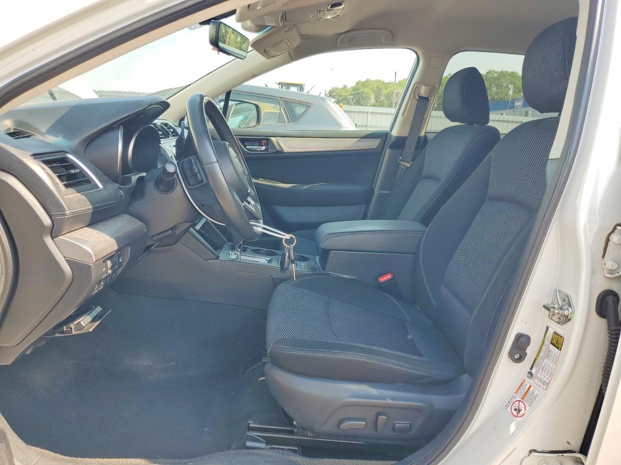2019 Subaru Outback 2.5I Premium - Image 7