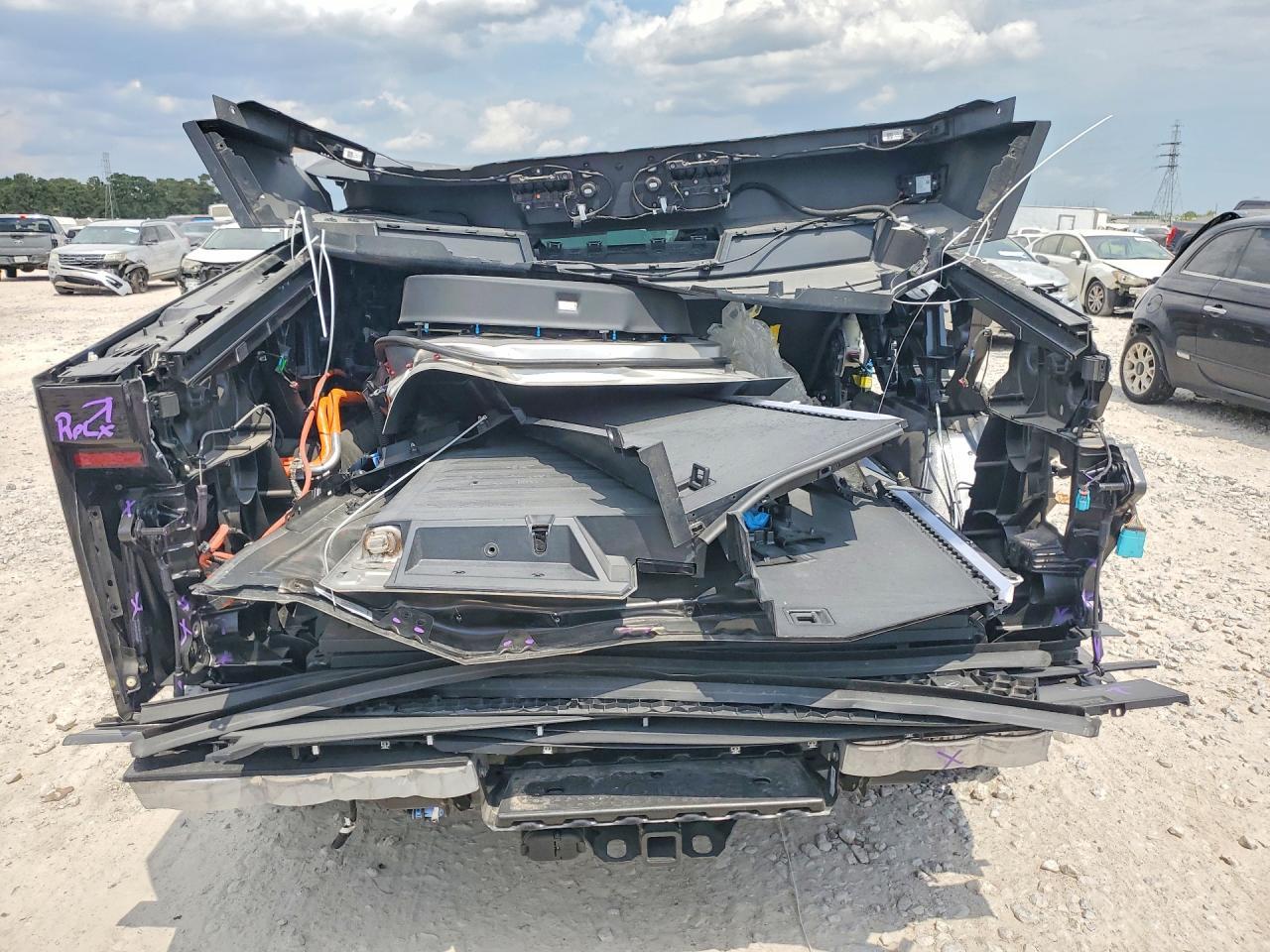 2025 Tesla Cybertruck - Фото 6