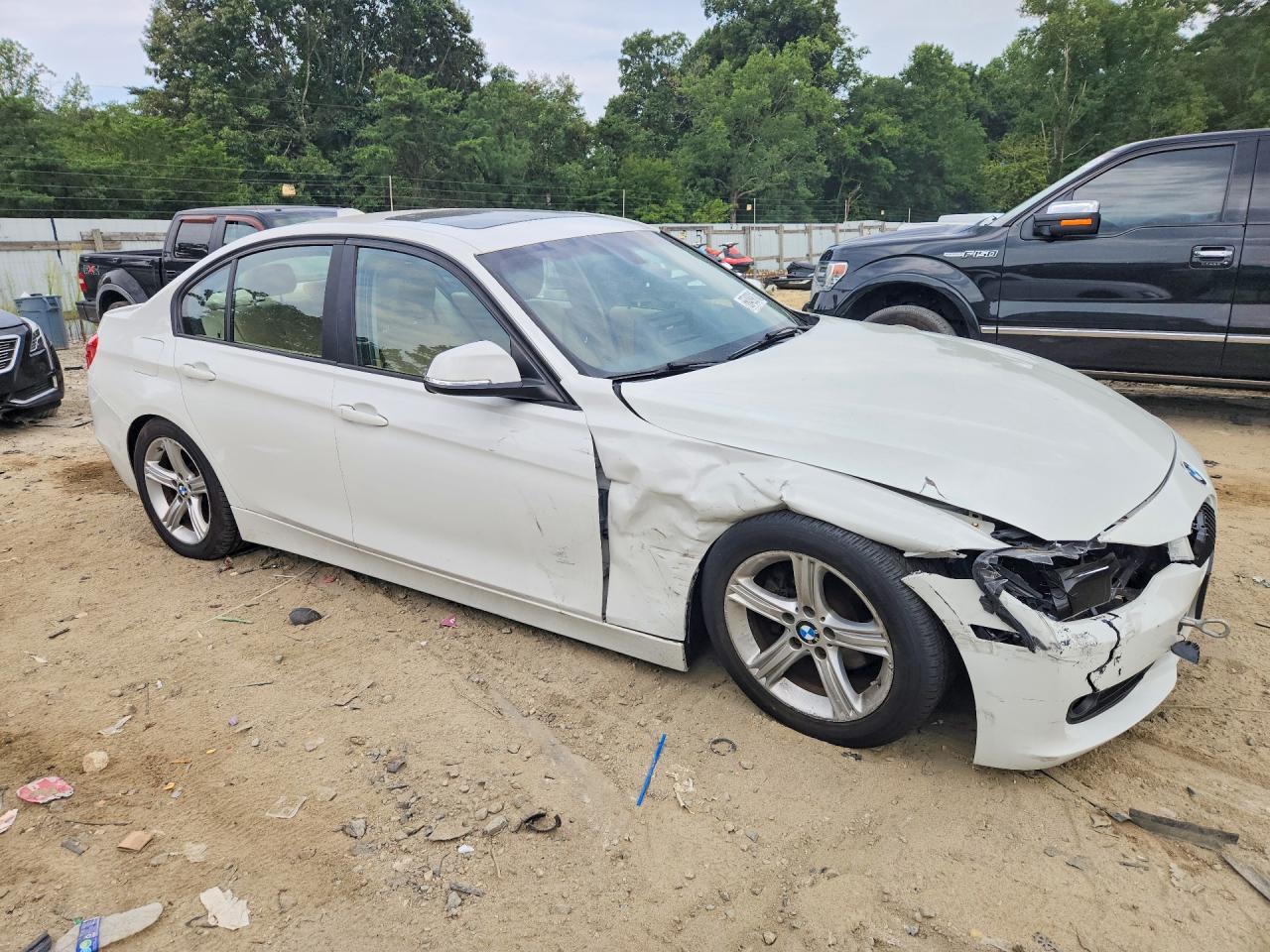2013 BMW 328 Xi - Image 4