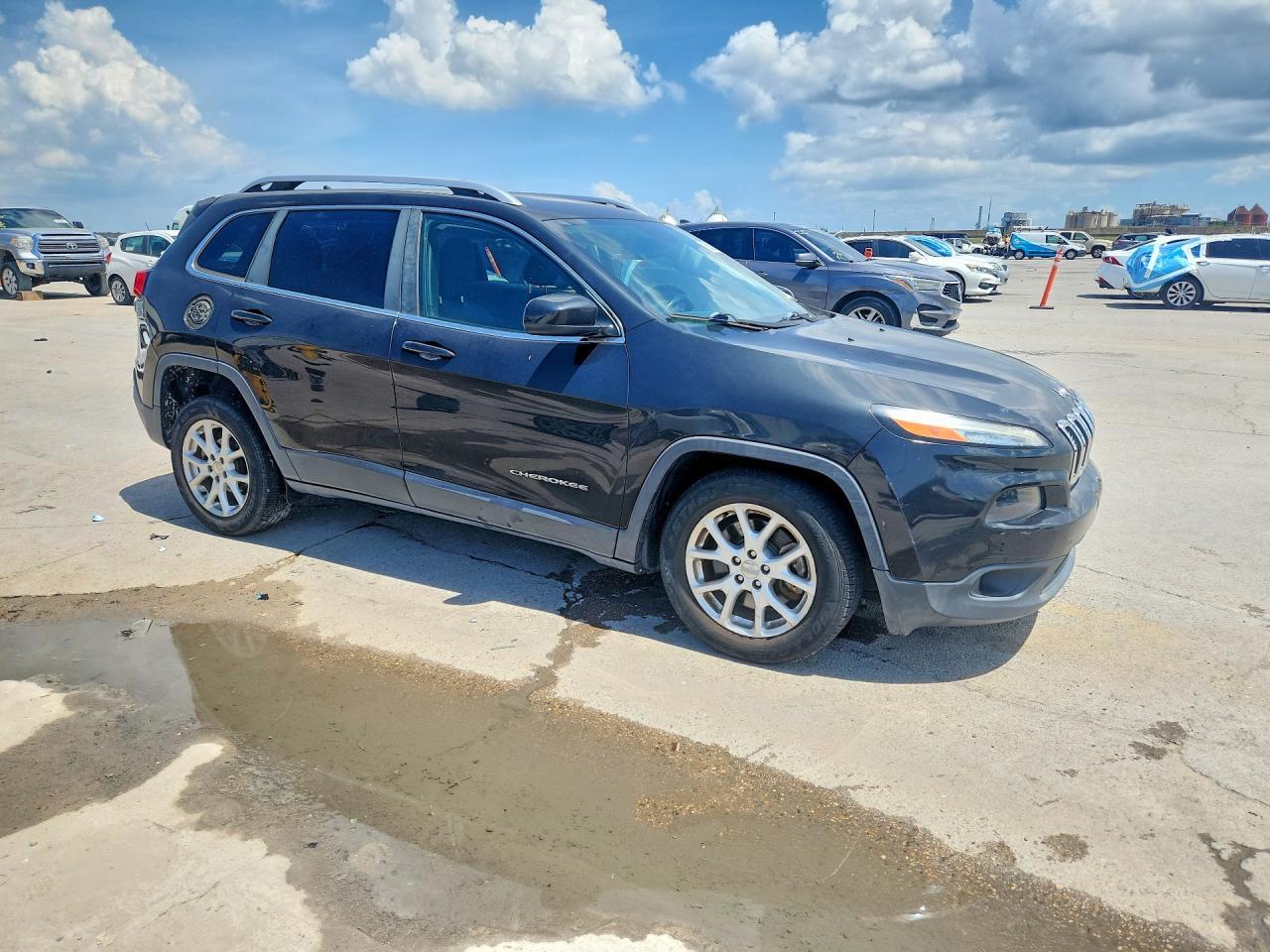 2016 Jeep Cherokee Latitude - Фото 4