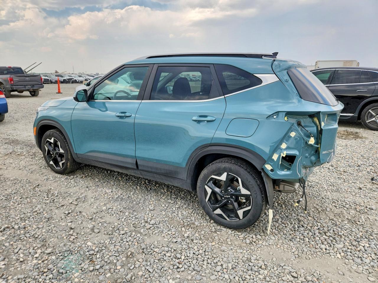 2025 Kia Seltos Ex - Image 2