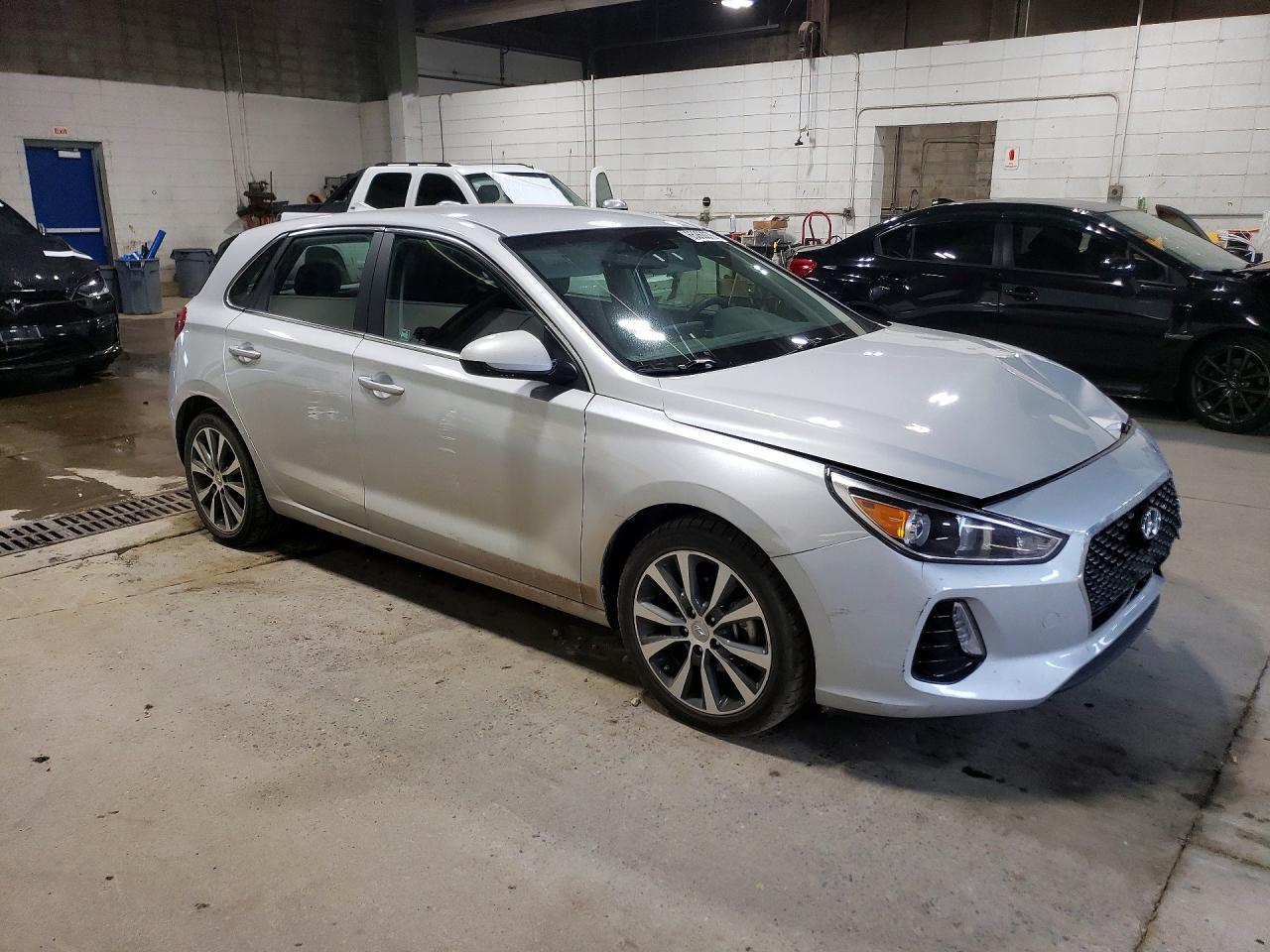 2018 Hyundai Elantra Gt Base - Фото 4