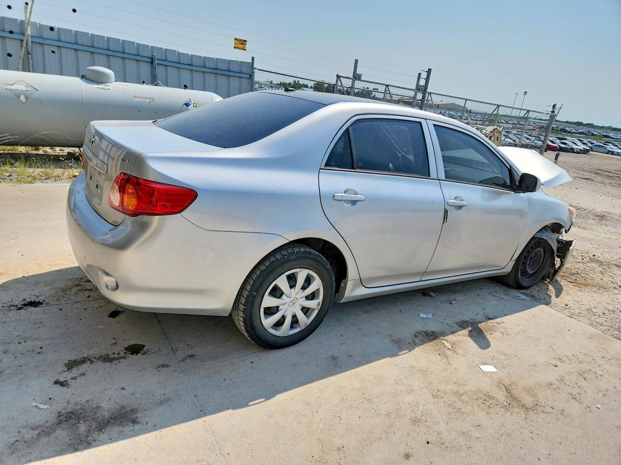 2010 Toyota Corolla Le - Image 3