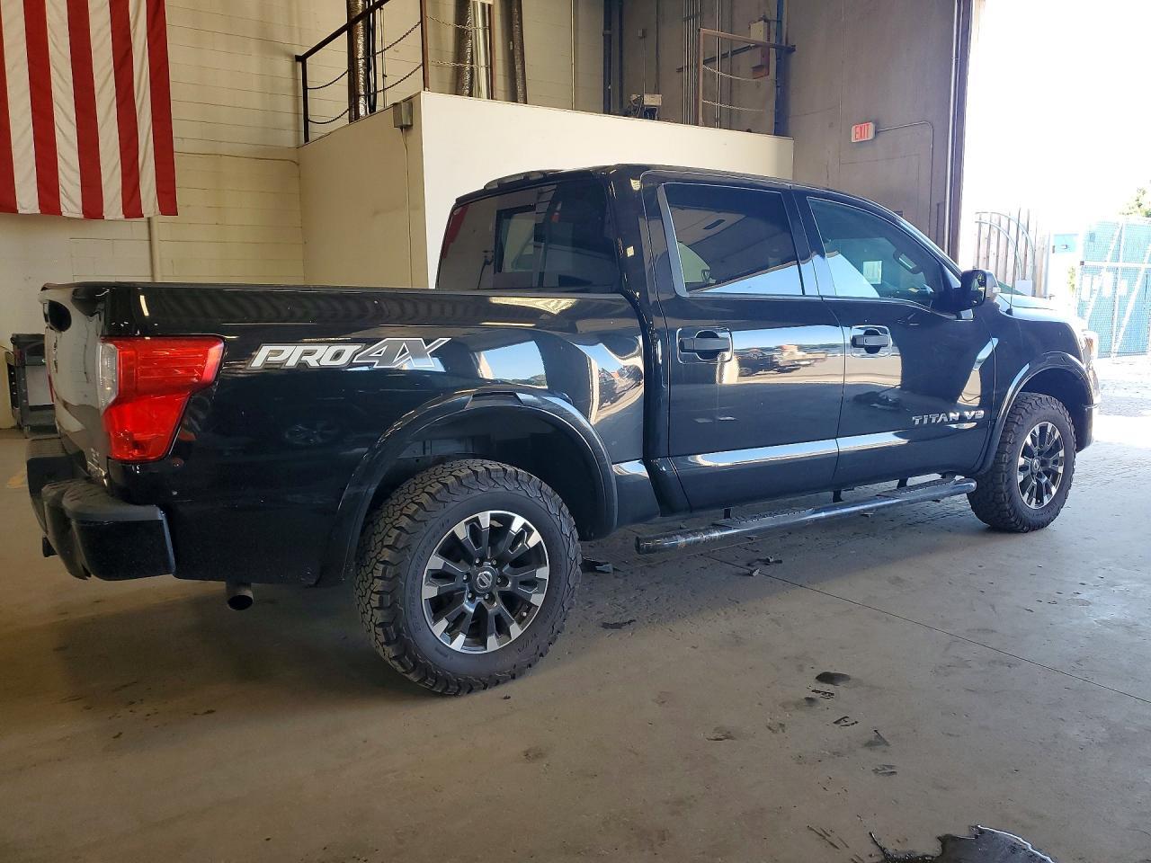 2019 Nissan Titan Pro-4X - Image 3
