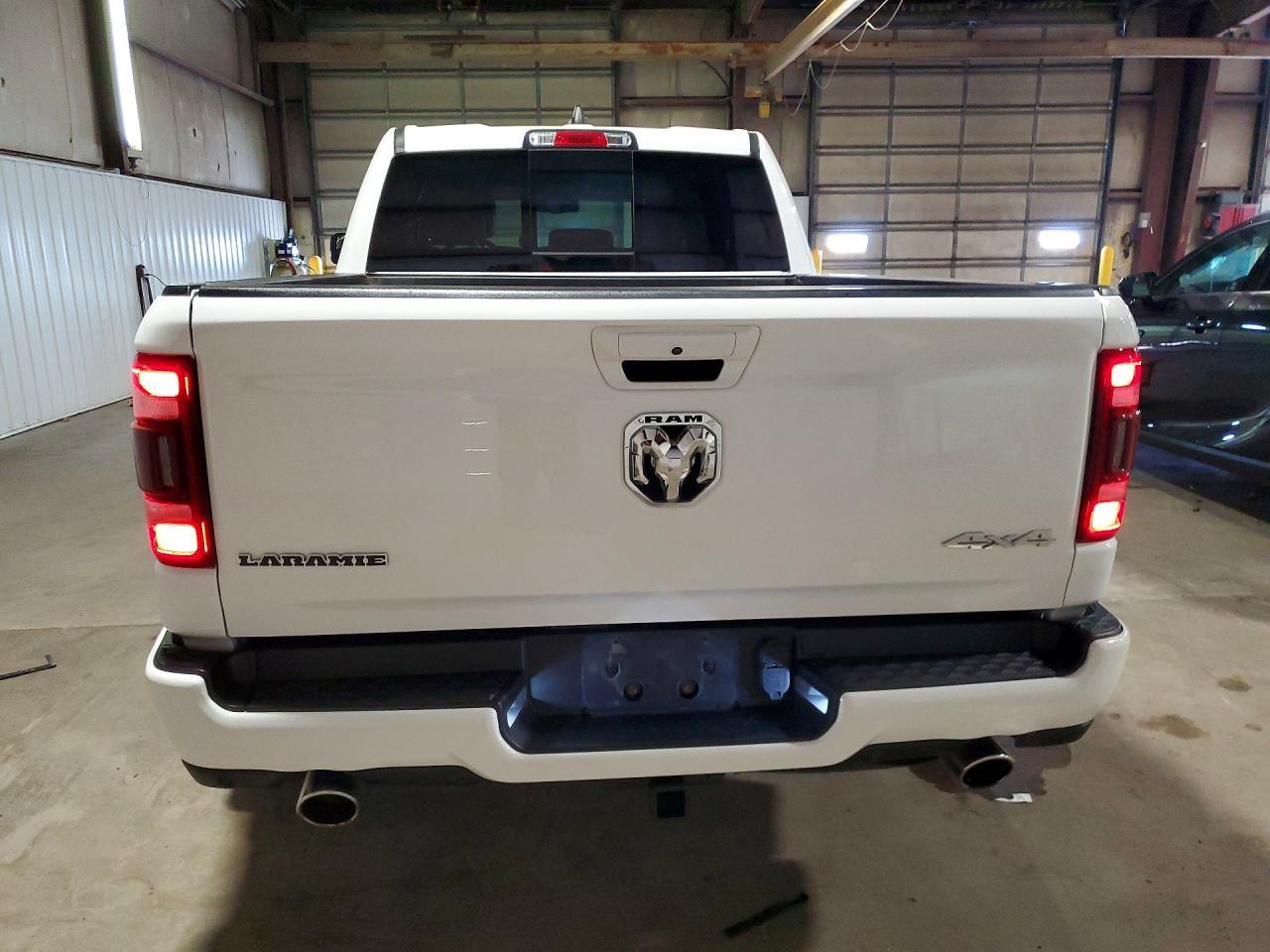 2020 Ram 1500 Laramie - Фото 6