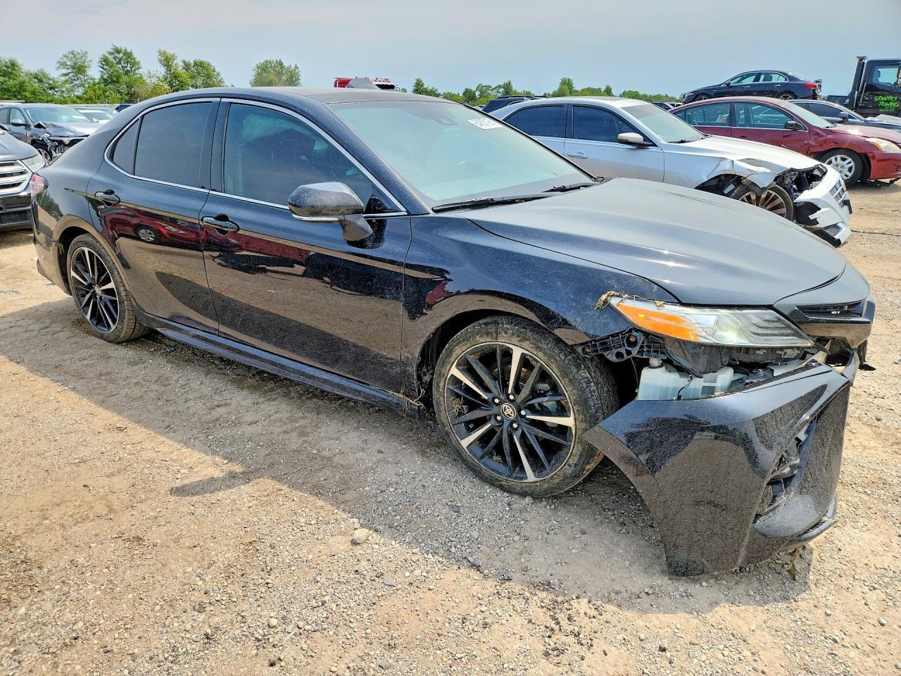 2020 Toyota Camry Xse - Фото 4