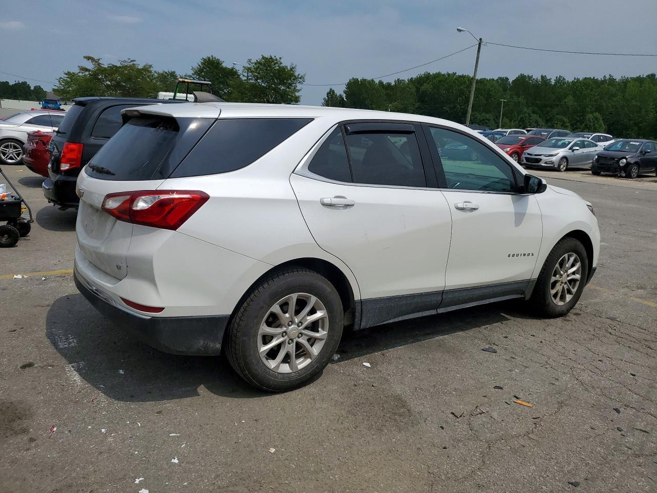 2020 Chevrolet Equinox Lt - Фото 3