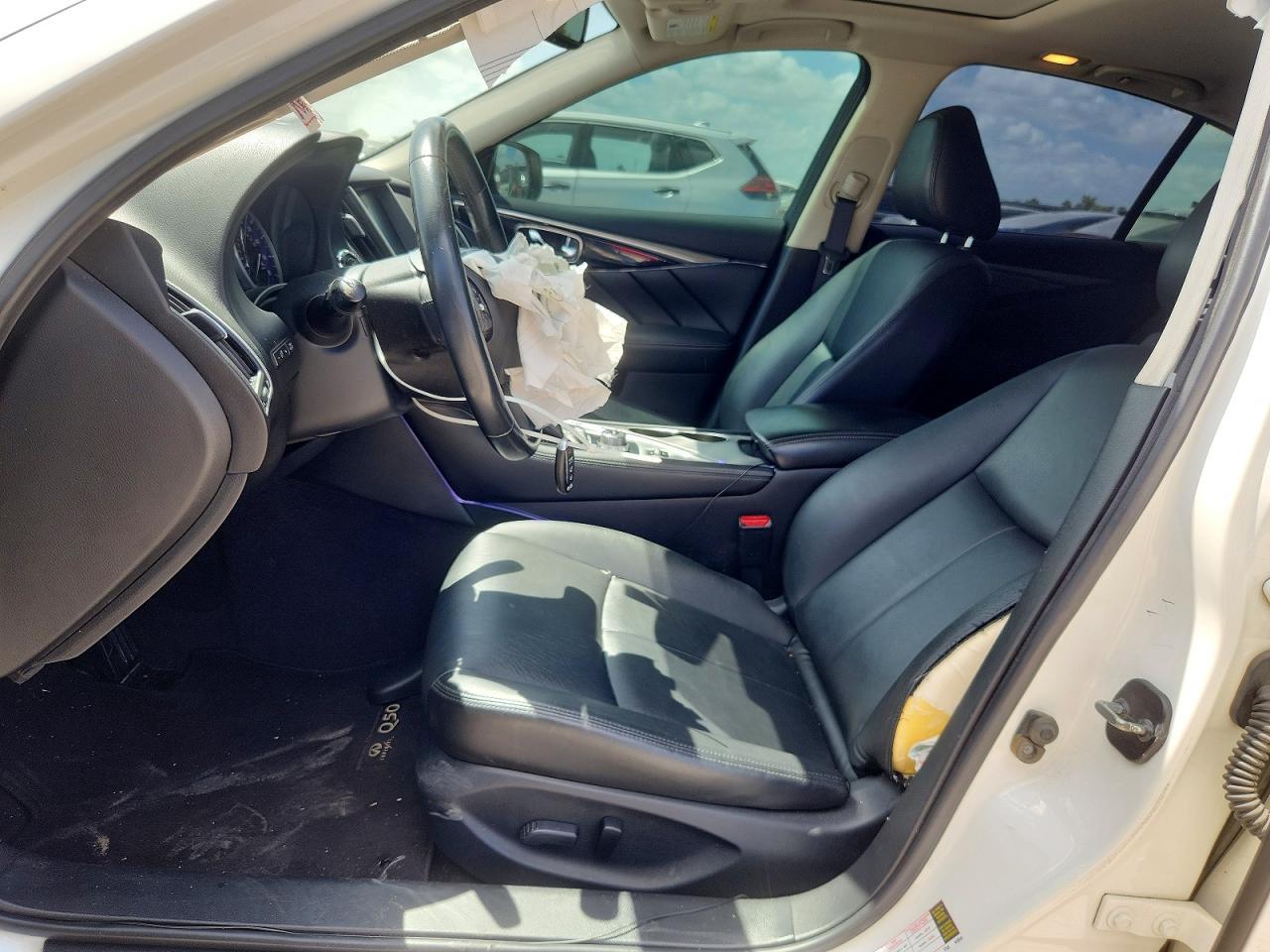 2017 Infiniti Q50 2.0T - Image 7