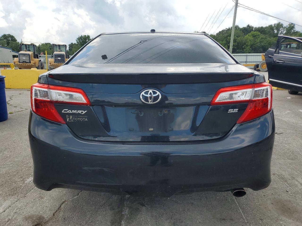 2012 Toyota Camry Se - Image 6