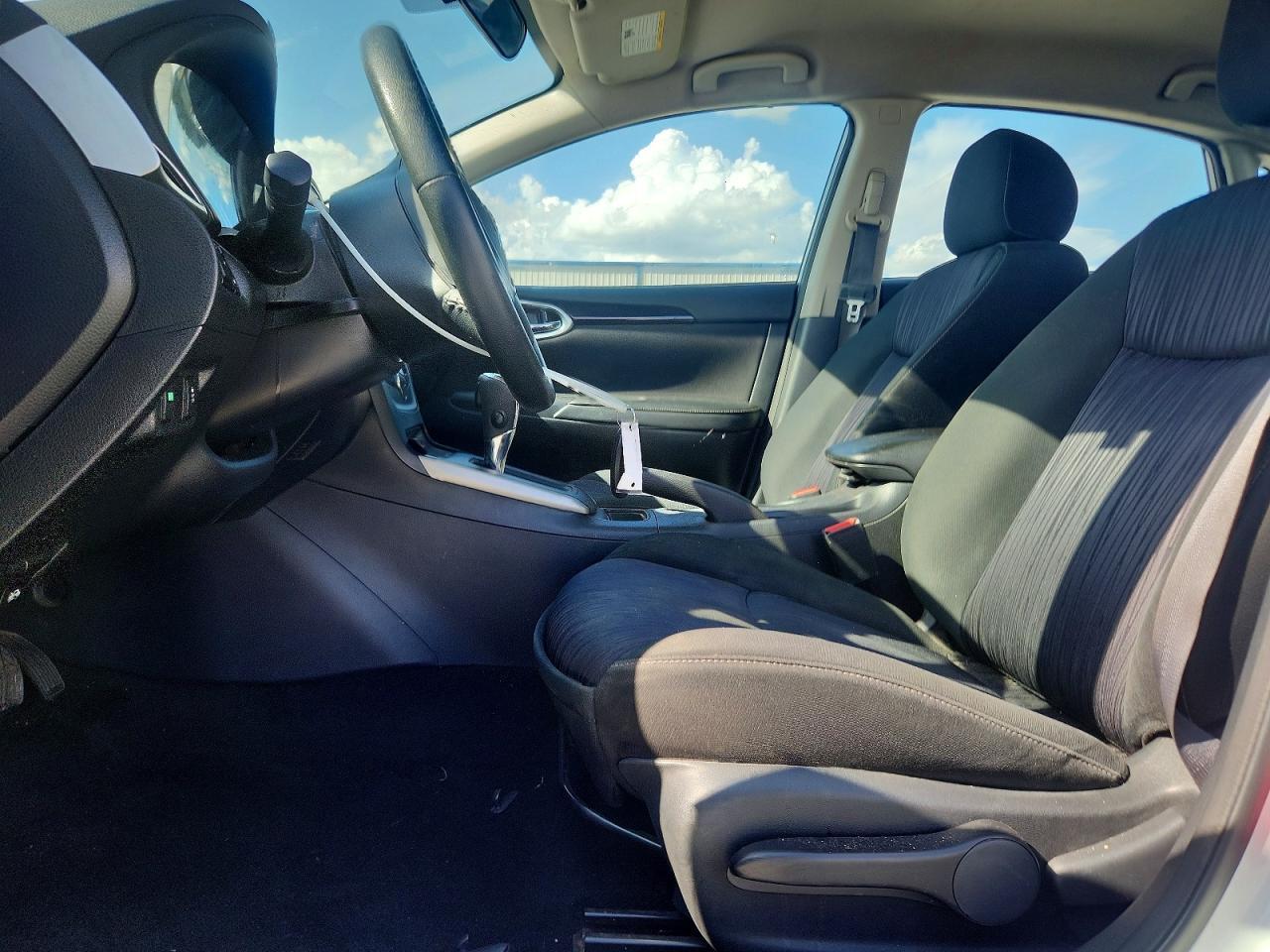 2019 Nissan Sentra Sv - Фото 7