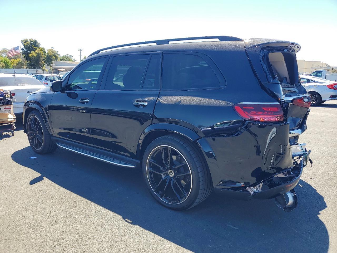 2026 Mercedes-Benz Gls 580 4Matic - Фото 2