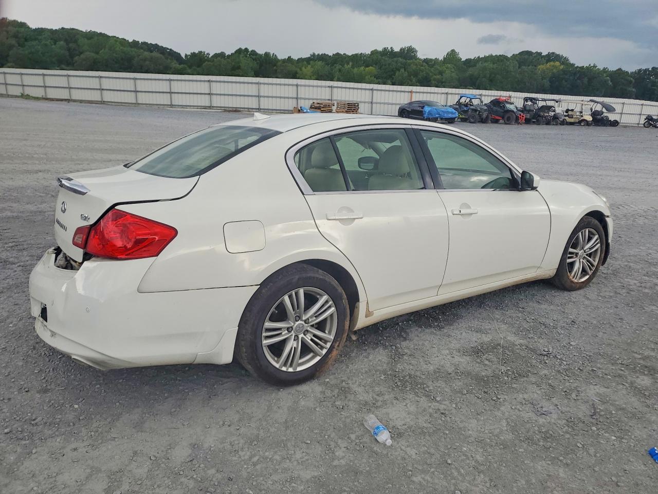 2013 Infiniti G37 Sedan X - Фото 3